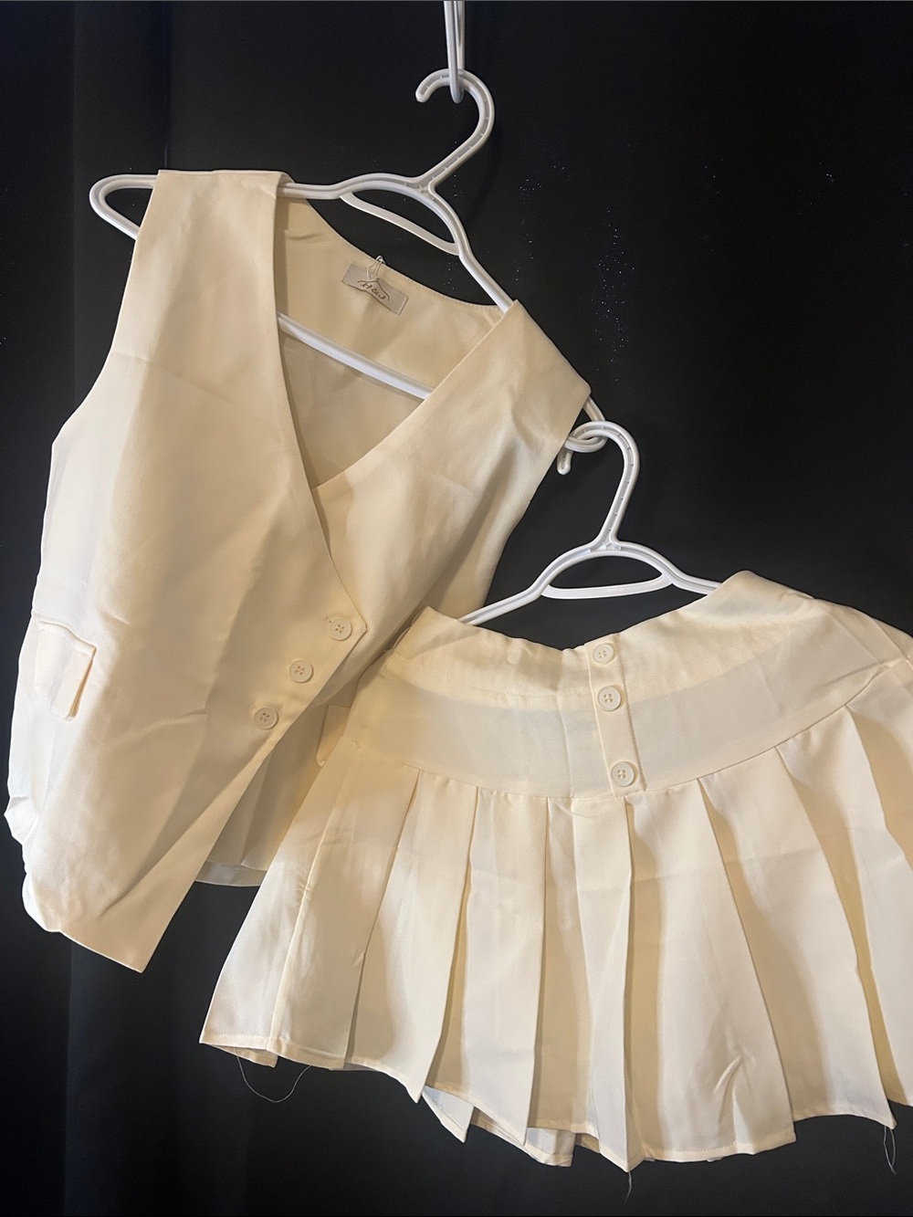 Cream Pleated Skirt & Vest Set - Elegant Two-Piece Top and Skirt